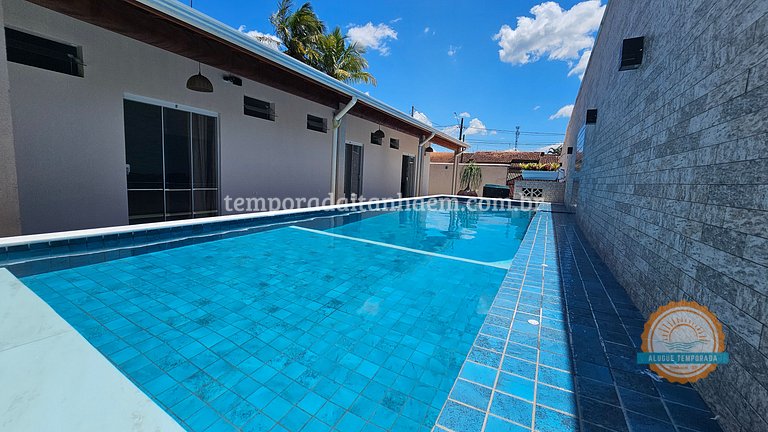 Piscina Grande, 4 Suítes e Área Gourmet, Casa Nova